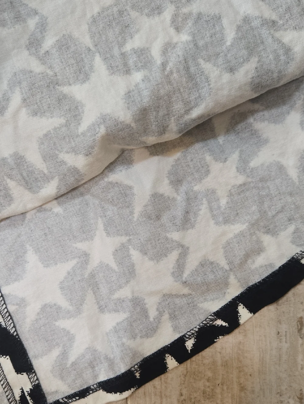 Tripp NYC Daang Goodman Black/White Star Skater Mini Skirt - Picture 4 of 6